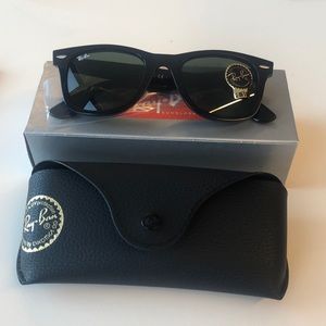 BNIB Ray-Ban Wayfarer Sunglasses